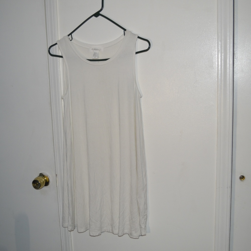 WHITE FLOWY DRESS